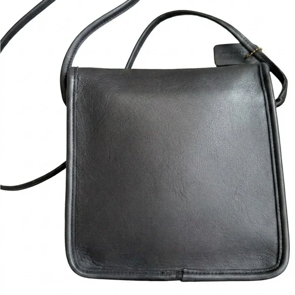 Vintage Coach Black Leather Crossbody Shoulder Bag 9620 - Picture 2 of 4